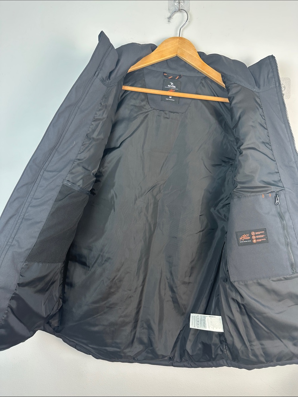 NEW Rip Curl Anti Series Ridge Insulated Vest Medium Black Pockets Surf Utility - Picture 12 of 16
